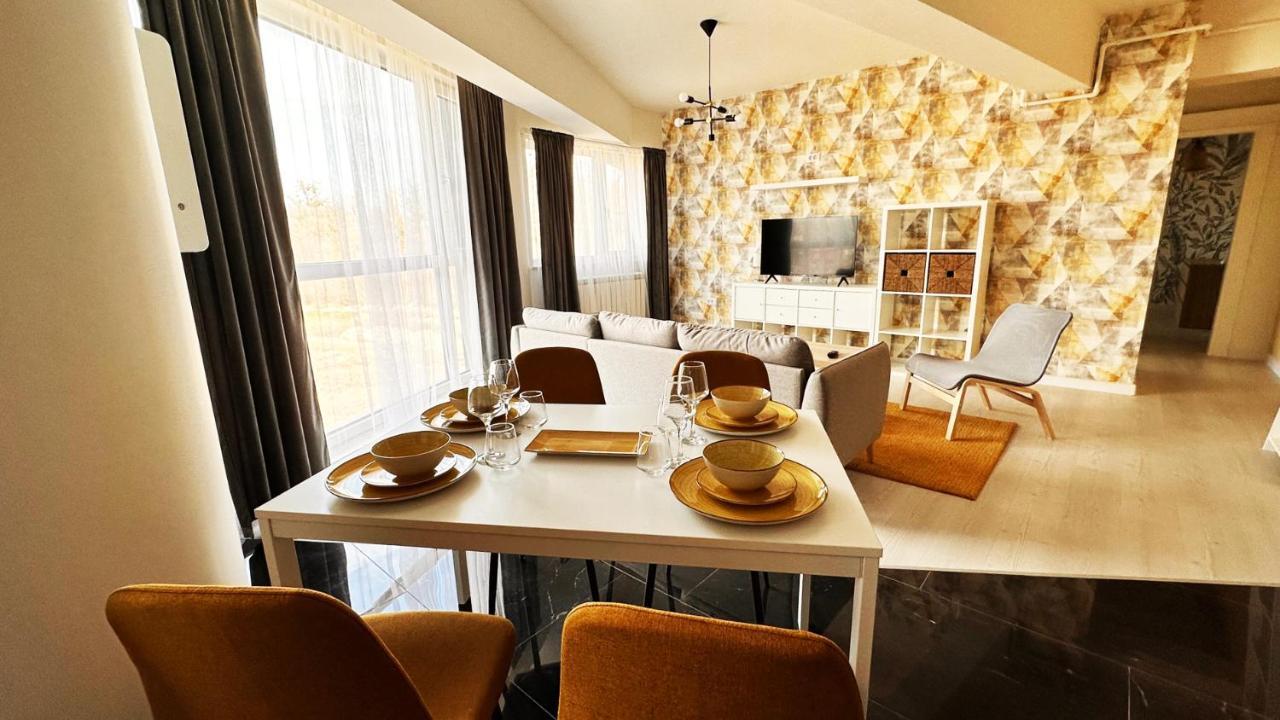 Cubrio Apartments Venetia Яссы Экстерьер фото