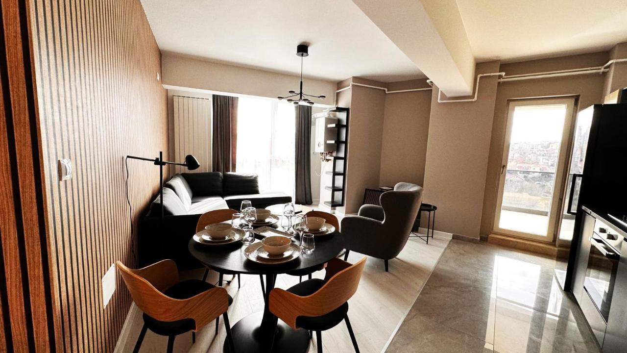 Cubrio Apartments Venetia Яссы Экстерьер фото
